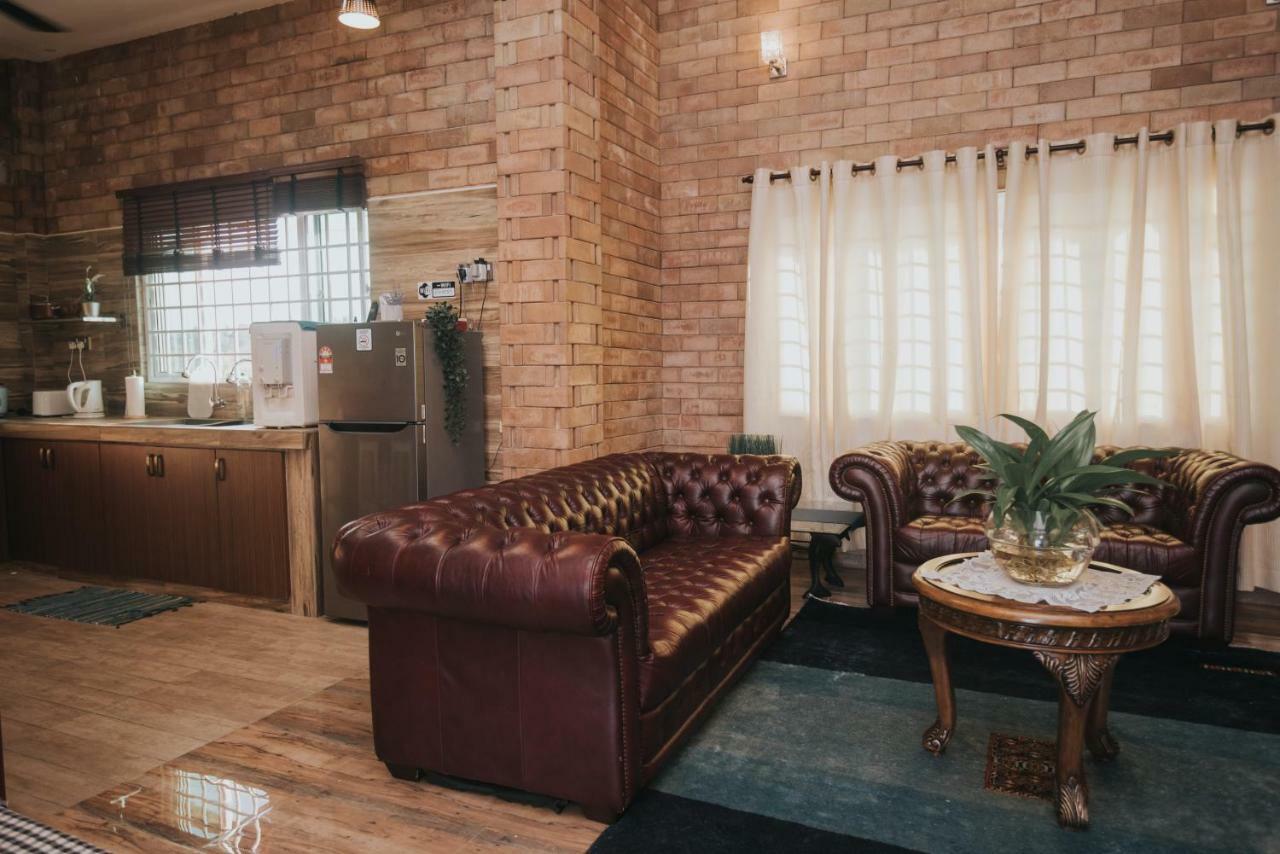 Ombak Deru Lodge 마랑 외부 사진