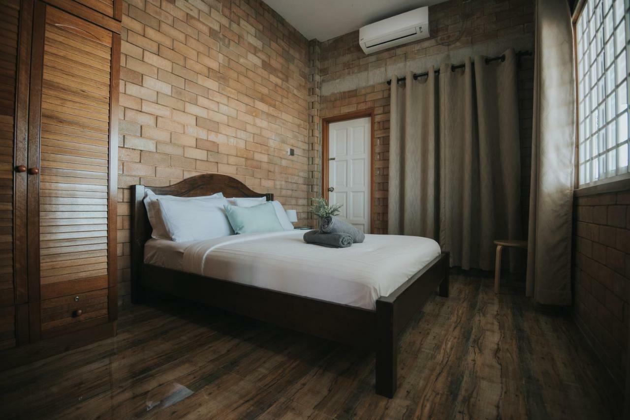 Ombak Deru Lodge 마랑 외부 사진
